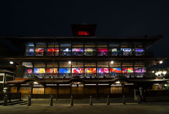 道後温泉本館インスタレーション